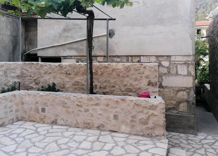 Stunning In Hvar With Wifi Appartamento Hvar Town